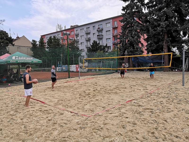 Memoriál Marka Těšíka v beachvolejbale ovládli Radek Štěpán a Bořivoj Hojgr.