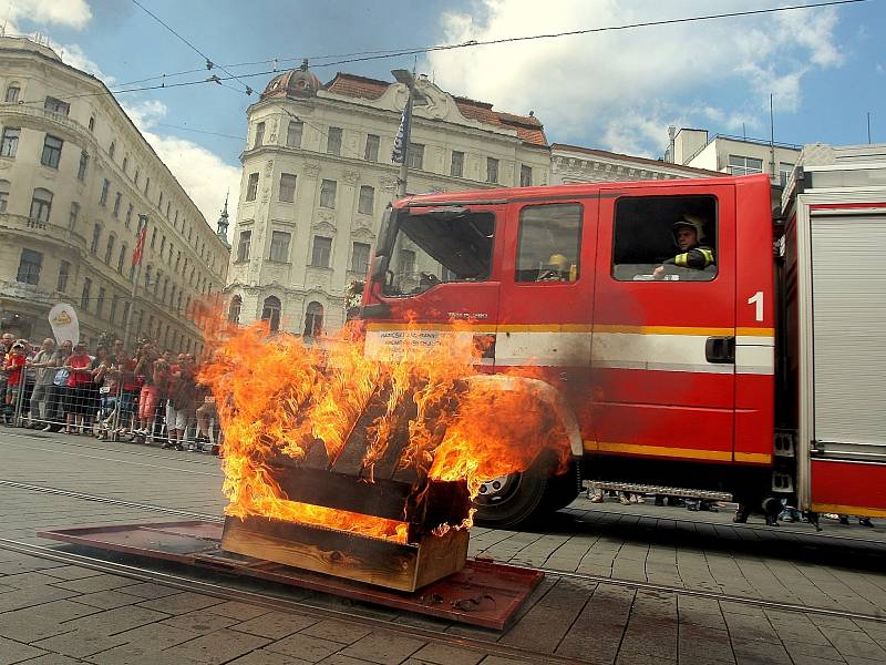 Brněnští profesionální hasiči slavili sto padesát let.