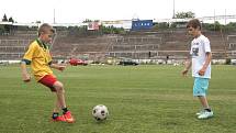 Naposledy se hromadně sešli, aby opravili fotbalový stadion za Lužánkami. Příští sobotu se už dobrovolníci z řad fanoušků neodeberou na legendární místo s pracovními nástroji, místo toho si s sebou vezmou fanouškovské propriety.