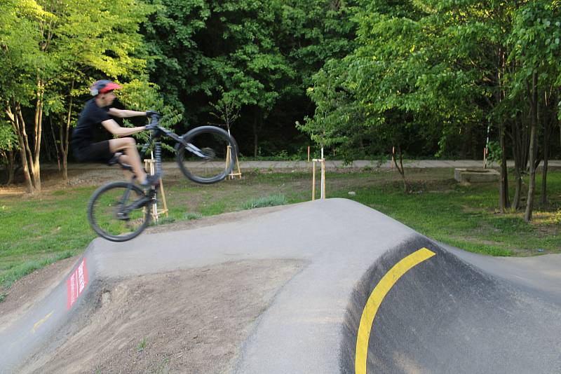 Nová pumptracková dráha vznikla v brněnské Bystrci.