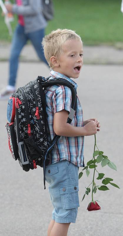 Školní docházka začala i prvňákům v brněnských školách Novolíšeňská a Vejrostova.