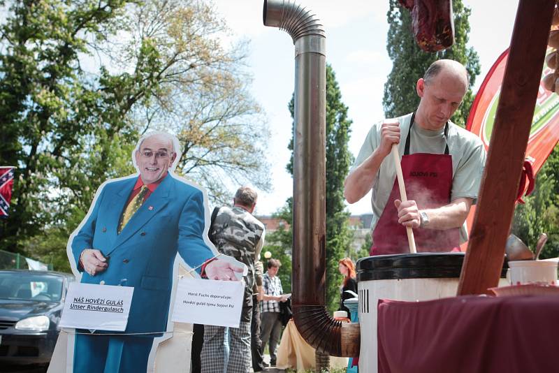 Gulášový festival v brněnských Lužánkách.