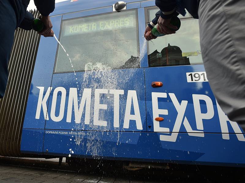 Křest tramvaje Kometa Expres na náměstí Svobody v Brně.