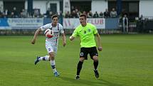 Líšeňští fotbalisté (v bílém) porazili v utkání 27. kola FORTUNA:NÁRODNÍ LIGY na domácím hřišti Prostějov 2:0.