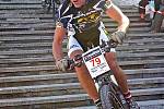 Světový král král letošní cyklistické sezony horských kol Jaroslav Kulhavý vyhrál nedělní třetí ročník Pells MTB kritéria, které hostilo historické centrum Brna.