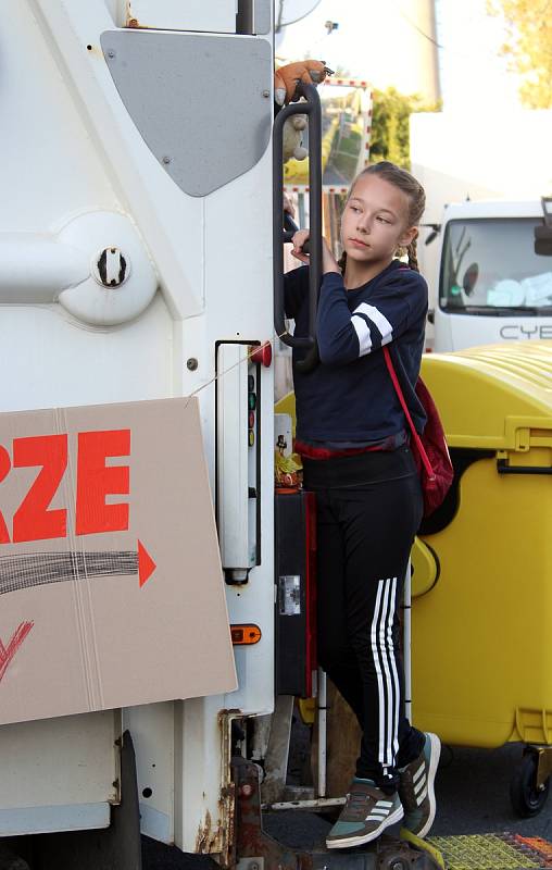 Sako Brno otevřelo v sobotu svůj areál lidem. Zaměstnanci nachystali soutěže pro děti nebo koupání v plastu.
