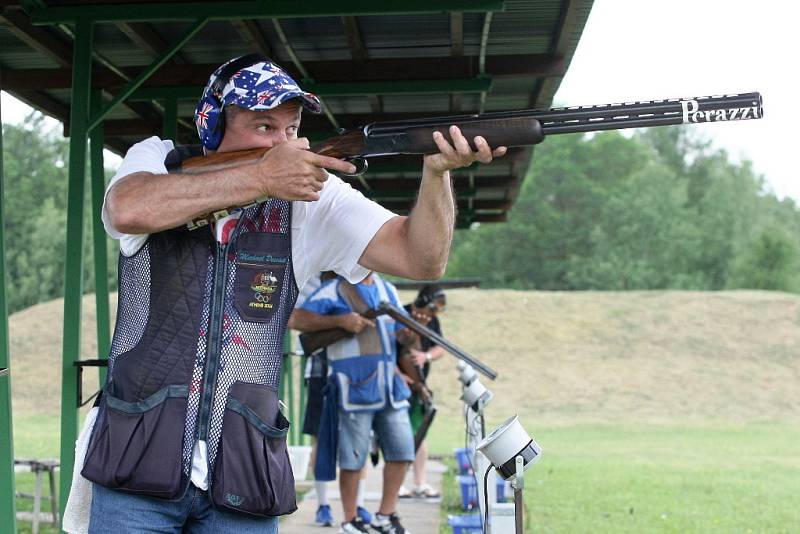 Australská střelecká legenda Michael Diamond.