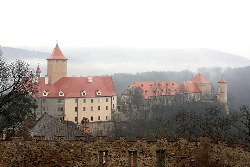 800. výročí první zmínky o hradu Veveří oslavili hudnou Michnovy Louty české.