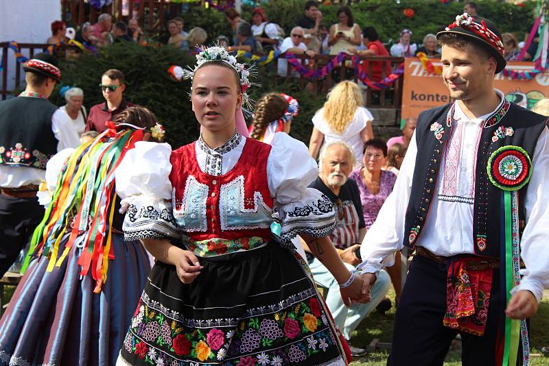 Od pátku do neděle se uskutečnily v brněnské městské části Řečkovice a Mokrá Hora Vavřinecké hody. V programu zatančili dospělí i děti besedu.