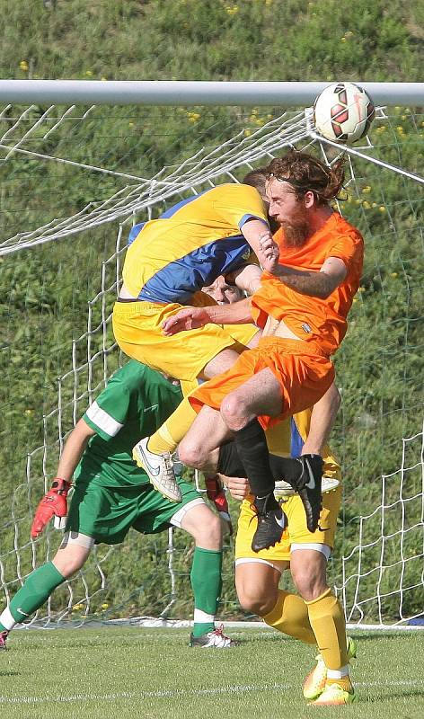 Fotbalisté Tišnova porazili 2:1 v prvním soutěžním zápase sezony dalšího postupujícího z I. A třídy Bučovice.