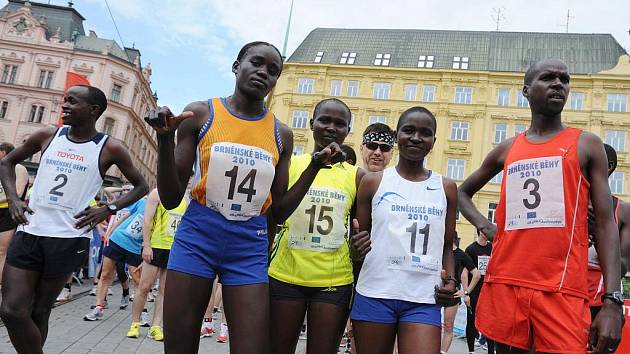 Brněnský půlmaraton ovládli nadšenci z Keni.