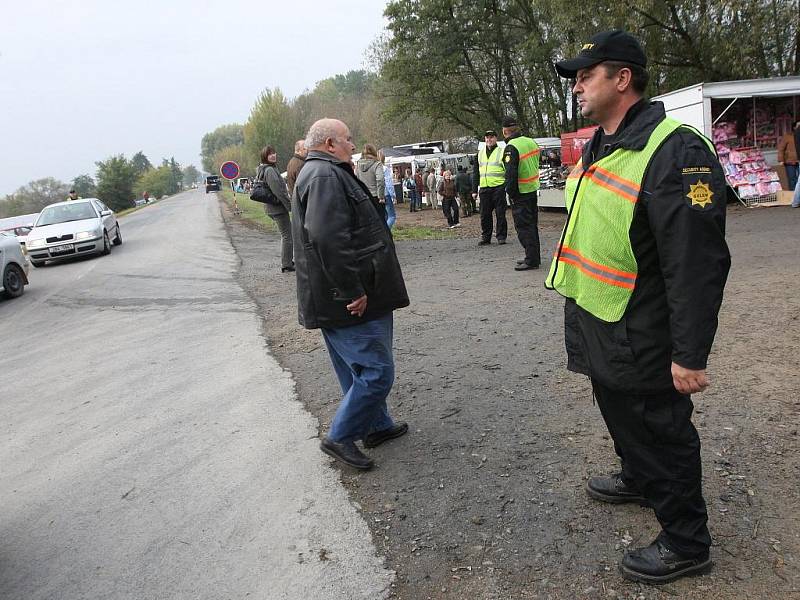 Výlov rybníku Vrkoč u Brna.