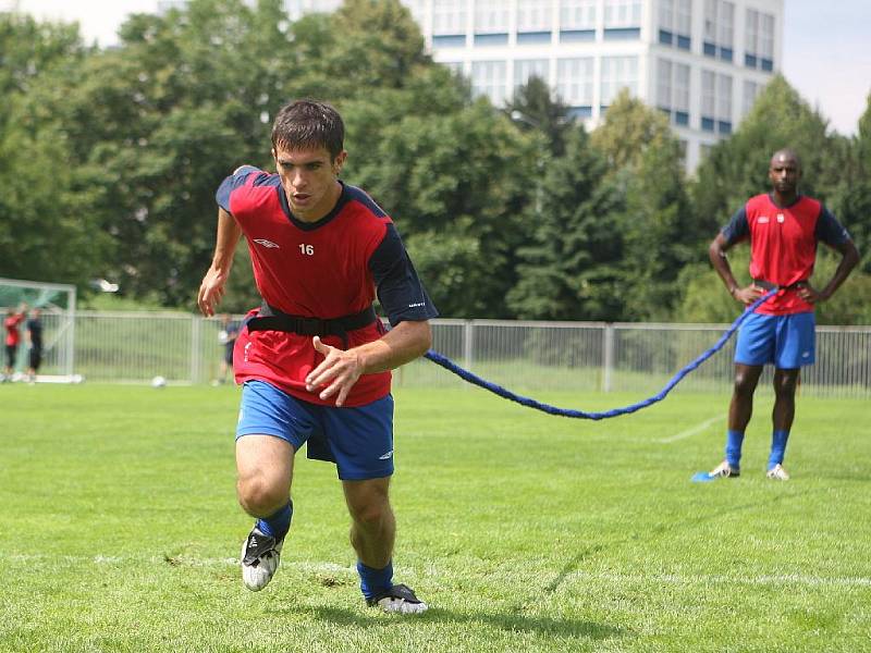 Trénink posil fotbalistů 1. FC Brno.