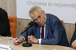 Prezident Miloš Zeman zahájil 21. listopadu 2017 návštěvu Jihomoravského kraje v brněnském sídle krajského úřadu a setkáním s pracovníky firmy Trade Fides.