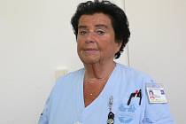 Zdravotní sestra z brněnské Dětské nemocnice, kde pracujee už půl století, Blanka Themlová.