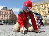 Děti v neděli odpoledne na brněnském náměstí Svobody plnily nejrůznější úkoly