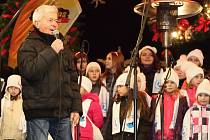 Zpívání koled na brněnském náměstí Svobody při akci Česko zpívá koledy 2014.