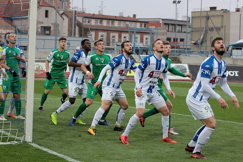 Druholigoví fotbalisté Znojma sehráli v pátek utkání 22. kola druhé ligy proti Vlašimi, remizovali 1:1.