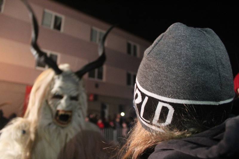 Židlochovicemi na Brněnsku prošli v sobotu rakouští krampusové.