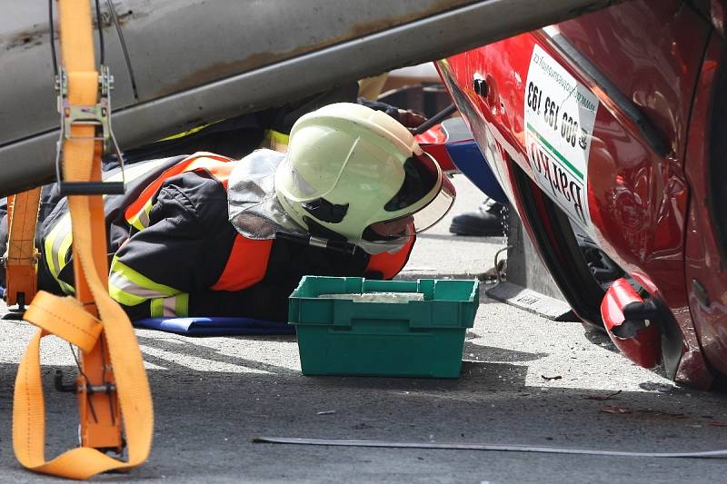 Hasičské jednotky z Jihomoravského kraje se utkaly v krajském kole soutěže ve vyprošťování.