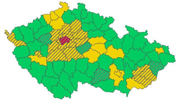 Oranžovou barvu na koronavirovém semaforu České republiky se v pondělí zbarvily tři jihomoravské okresy, tedy skoro polovina kraje.