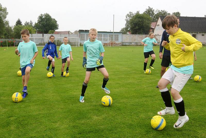 Rosice 3.7.2020 - fotbalový kemp dětí a mládeže Petra Švancary v Rosicích