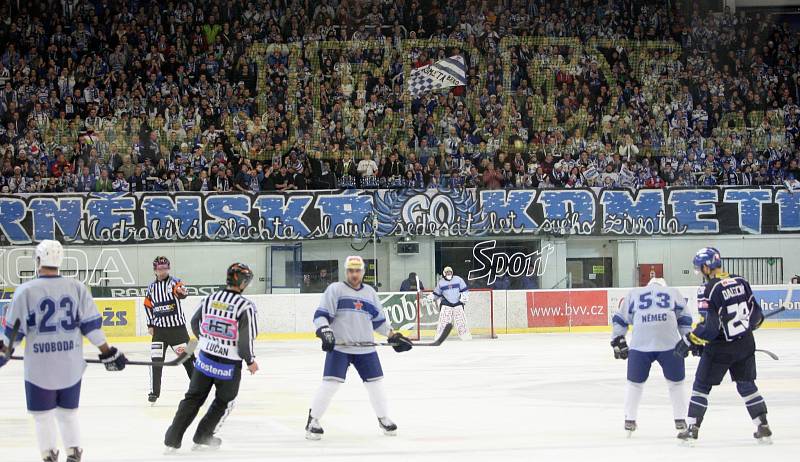 Extraligové utkání hokejové Komety s kladenskými Rytíři bylo hlavním programem oslav šedesátin brněnského klubu.