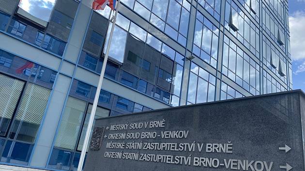 Městský soud v Brně projednával případ okradených neslyšících důchodkyň.