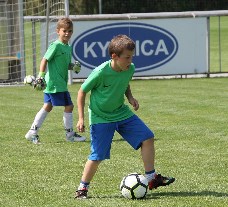 Děti proti vzorům. Krejčí si na Švancarově kempu musel hlídat jesličky