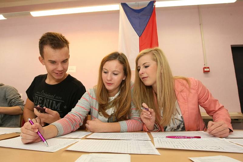 Studentské volby na brněnském Biskupském Gymnáziu.