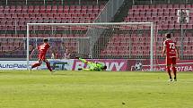 Fotbalisté brněnské Zbrojovky prohráli popáté v řadě, tentokrát 27. kole první ligy podlehli Jablonci 0:3.