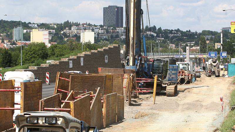 Brno 15.7.2020 - stavba VMO v ulici Žabovřeská - I. etapa