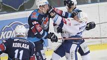 Hokejisté brněnské Komety v 51. kole extraligy doma přehráli 3:1 Chomutov. Hattrickem se o to postaral útočník Martin Dočekal. Brňané mají oproti Pirátům lepší bilanci ve vzájemných duelech, o elitní šestku v tabulce nepřijdou.