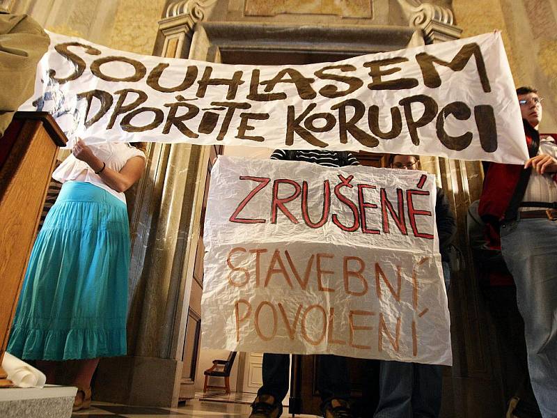 Protest proti rezidenci Erasmus.