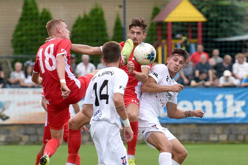 29.8.2020 - domácí SK Líšeň v bílém (2 Jan Silný) proti FK Blansko