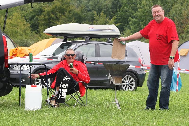 Přípravy v kempech i v paddocku na motocyklovou Velkou cenu České republiky na brněnském Masarykově okruhu.