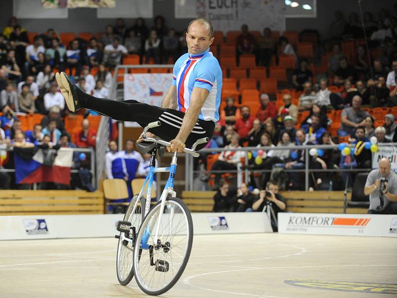 Brněnské mistrovství světa v sálové cyklistice.