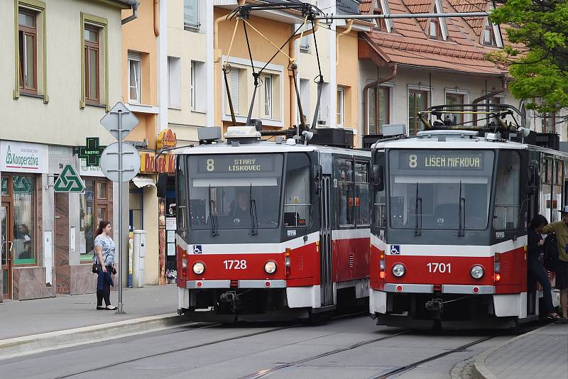 Doprava v brněnských ulicích Táborská a Životského.