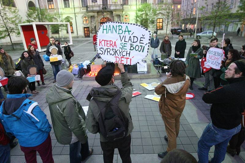 Demonstrace za přijetí syrských uprchlíků do České republiky.