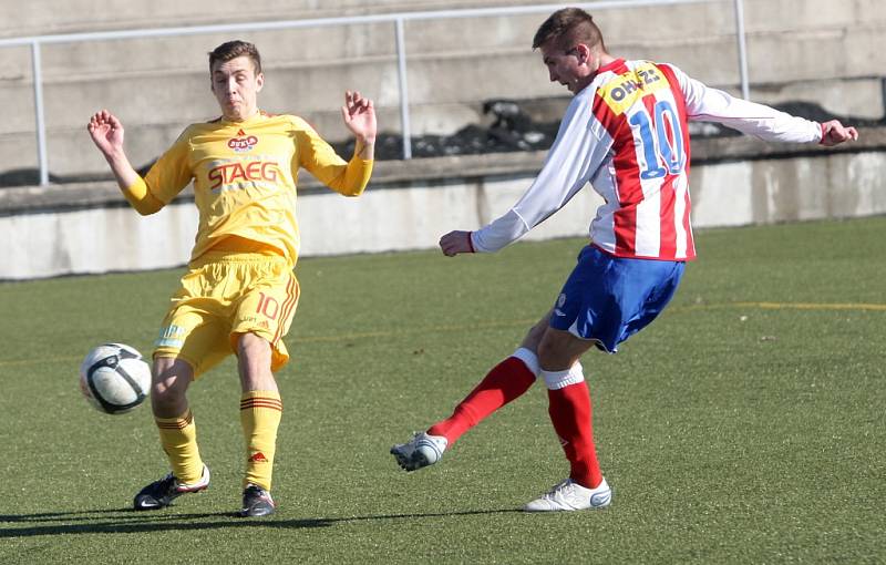 Juniorka Zbrojovky porazila v pondělním utkání stejně staré soupeře pražské Dukly 3:0