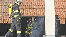 Hasiči likvidovali požár rodinného domu v Kratochvilce na Brněnsku.