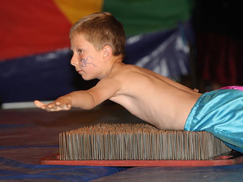 Závěrečné vystoupení dětí z příměstského tábora SVČ Lužánky – Cirkus Le Grando.