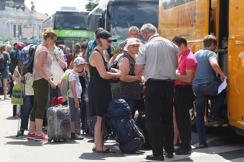 Brno 19.6.2019 - autobusové nádraží u Grandu