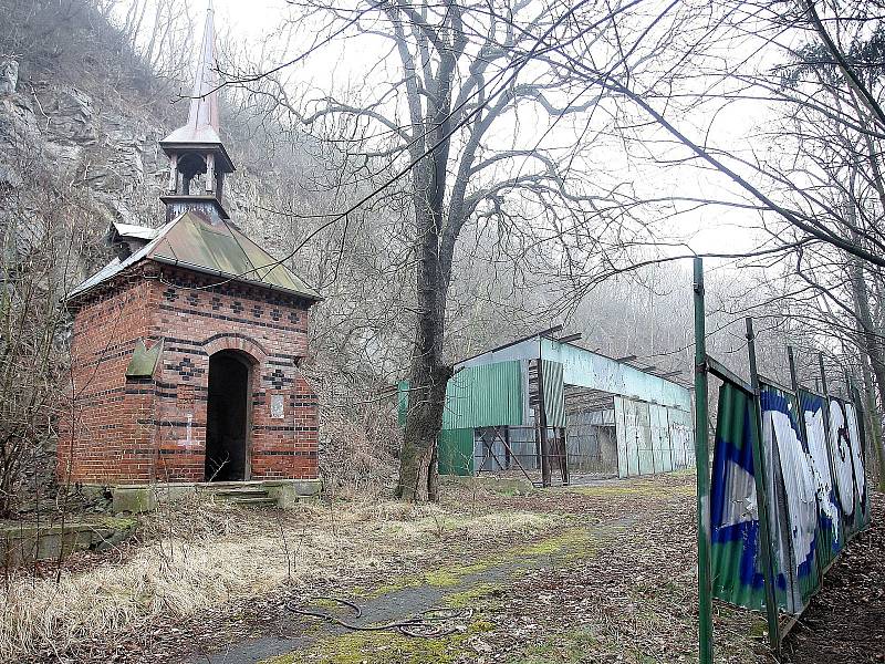 Rozšíření problémového dopravního špuntu v brněnské Žabovřeské ulici naráží na problém s výměnou některých pozemků, jak město majitelům nabídlo. 