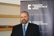 Novým ředitelem Fakultní nemocnice Brno je chirurg Ivo Rovný.