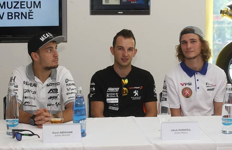 Tisková konference před Grand Prix 2017 v Brně - zleva Karel Abraham, Jakub Kornfeil a Karel Hanika.