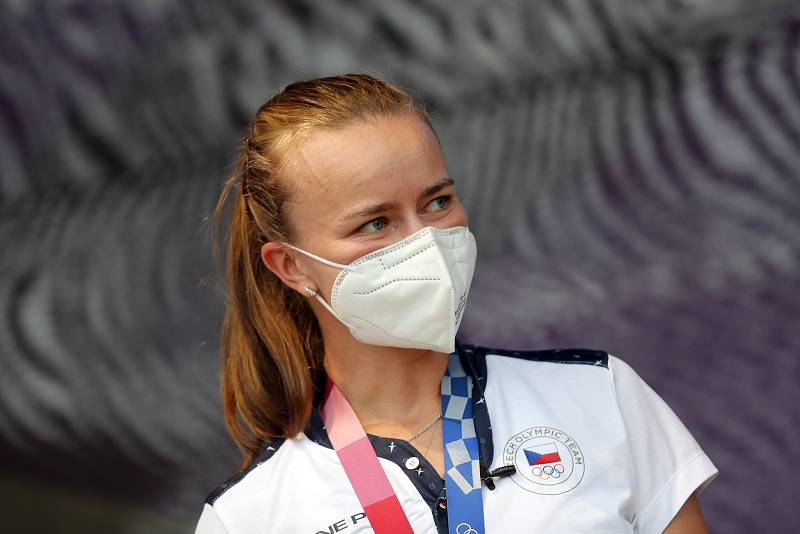 Tenistka Barbora Krejčíková přivezla na olympijský festival zlatou medaili.