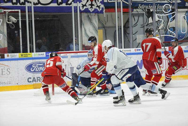 Hokejový zápas mezi brněnskou Kometou a Olomoucí