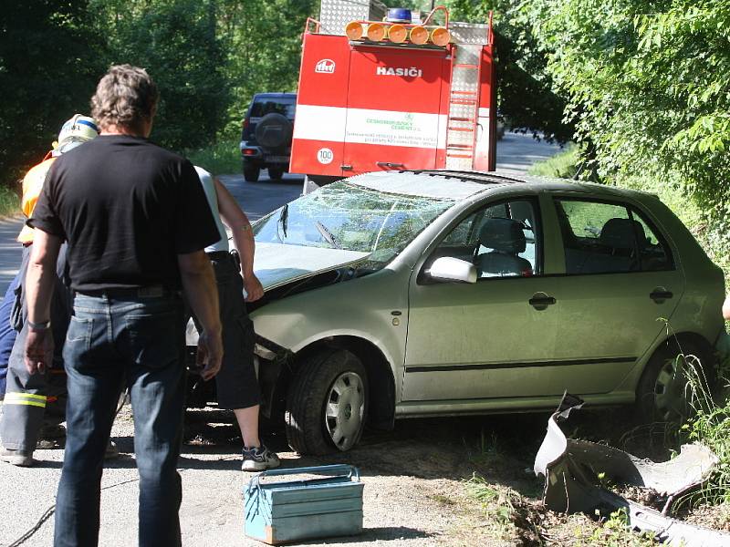 V Březině havarovala řidička osobního auta. 