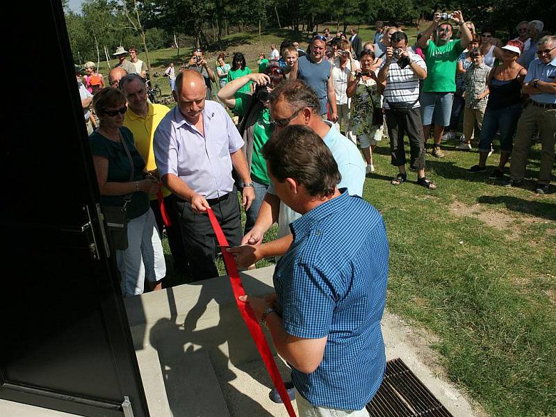 Otevření nové vyhlídkové veže v Malhostovicích.